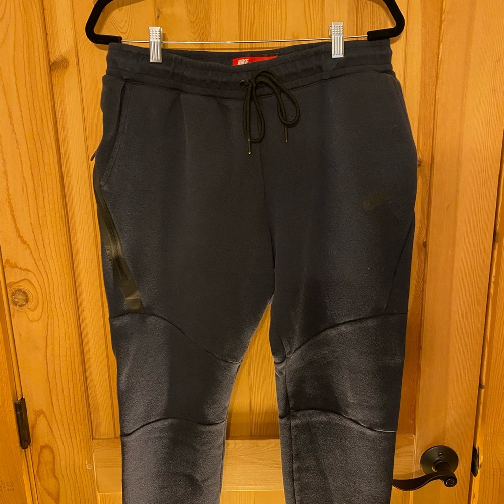 Nike tapered sweatpants